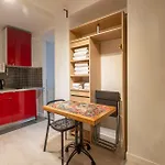 Clignancourt Апарт-отель Париж