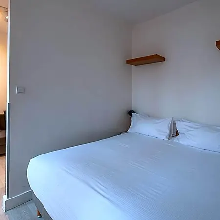Clignancourt Apart Otel