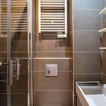 Résidence Clignancourt Apartahotel 3*