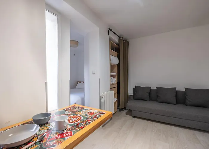 Résidence Clignancourt 3*