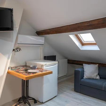 레지당스 클리냥쿠르 파리