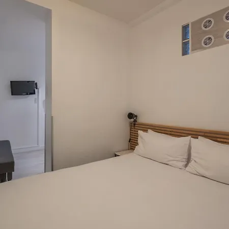 레지당스 클리냥쿠르 3* 파리